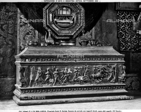 ... The chest was then property of Count Guinigi.