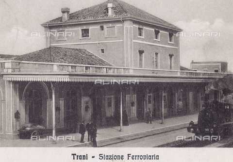 stazione di trani da archivio alinari